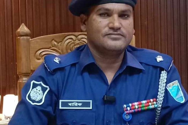 কাপাসিয়ায় নবাগত ওসি আবদুল বারিক'র যোগদান