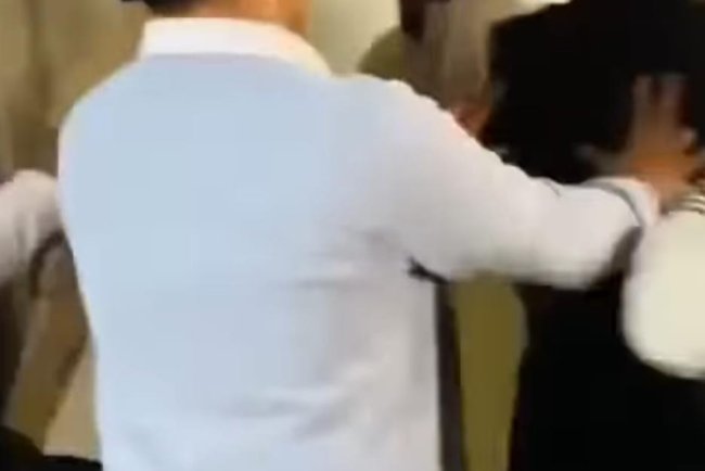 ফ্রান্সে ভিপি নূরের অনুষ্ঠানে বিএনপি নেতার বক্তব্যকে কেন্দ্র করে উত্তেজনা, হাতাহাতি