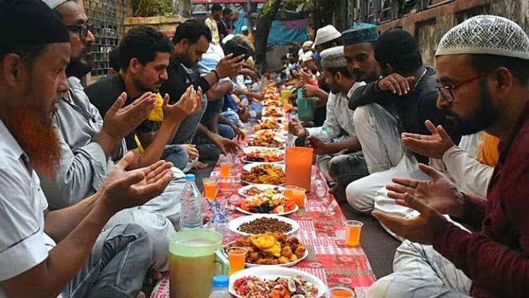 ইফতার: রোজাদারের জন্য মহান ইবাদত, সহীহ হাদিসের আলোকে গুরুত্ব