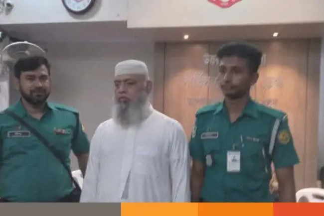 ঢাকা-১৮ আসনের সাবেক সংসদ সদস্য মোহাম্মদ হাবিব হাসানের ছোট ভাই নাদিম মাহমুদকে গ্রেফতার করেছে উত্তরা পশ্চিম থানা পুলিশ।