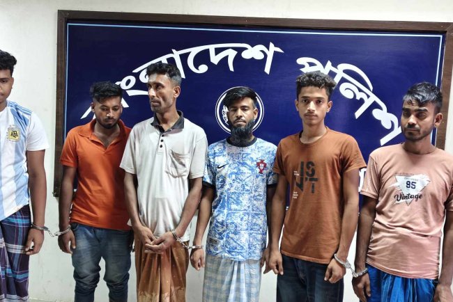 কাপাসিয়ায় ইয়াবাসহ ৬ শীর্ষ মাদক কারবারি গ্রেফতার