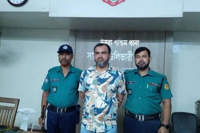 ঢাকা ১৮ আসনের স্বতন্ত্র এমপি খোরশু চৌধুরীর ভাই এয়ারপোর্টে আটক