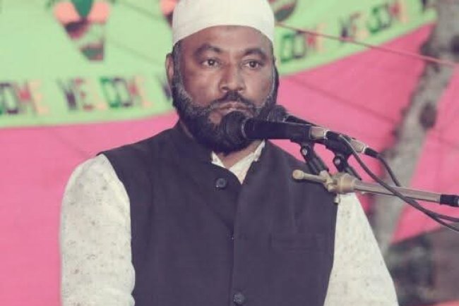 হিজলায় বীরদর্পে নিষিদ্ধ সংগঠনের শীর্ষ নেতৃবৃন্দ, ঠিকাদারিতে জড়িত আওয়ামী লীগ নেতারা