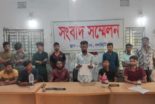 নলছিটিতে স্বেচ্ছাসেবক দল আহ্বায়ক-সদস্য সচিবের বিরুদ্ধে সংবাদ সম্মেলন