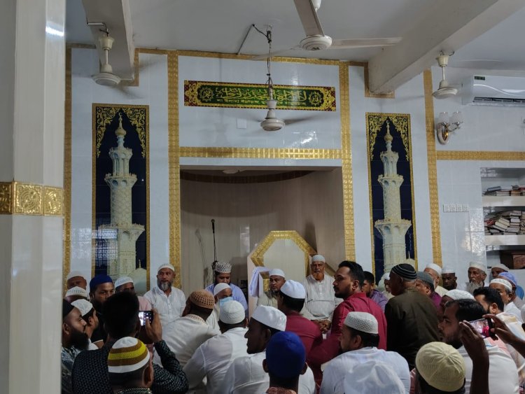 হিজলায় বেগম খালেদা জিয়ার জন্মদিন উপলক্ষে দোয়া মোনাজাত অনুষ্ঠিত।